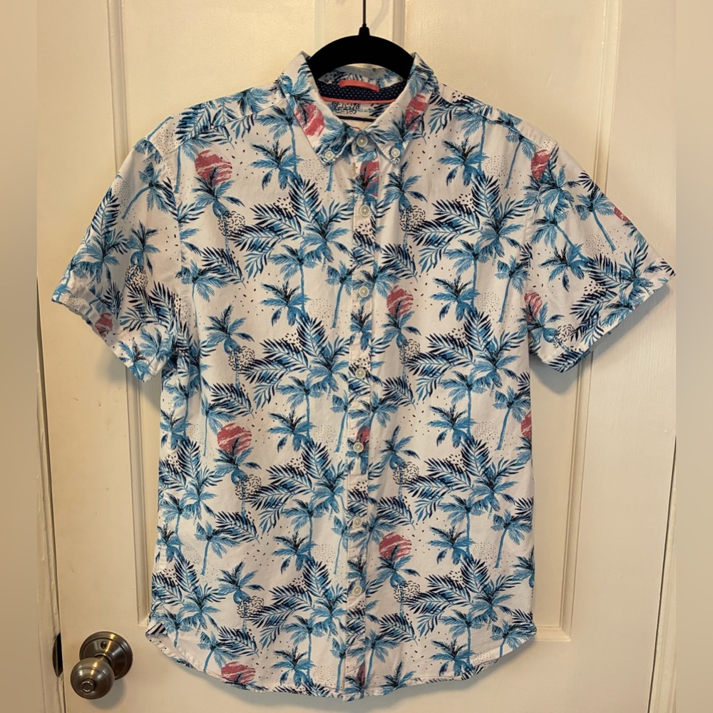 Denim & Flower White Short Sleeve Button-Down with Pink and Blue Leaf Print